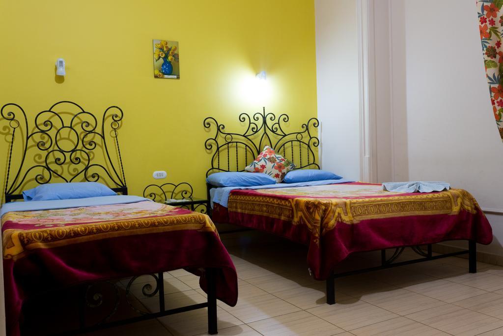 Bella Luna Hostel Kairo Bagian luar foto