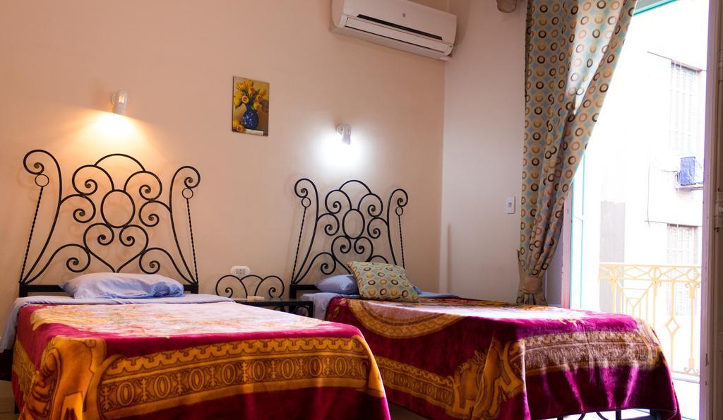 Bella Luna Hostel Kairo Bagian luar foto