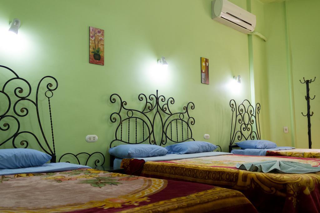 Bella Luna Hostel Kairo Bagian luar foto