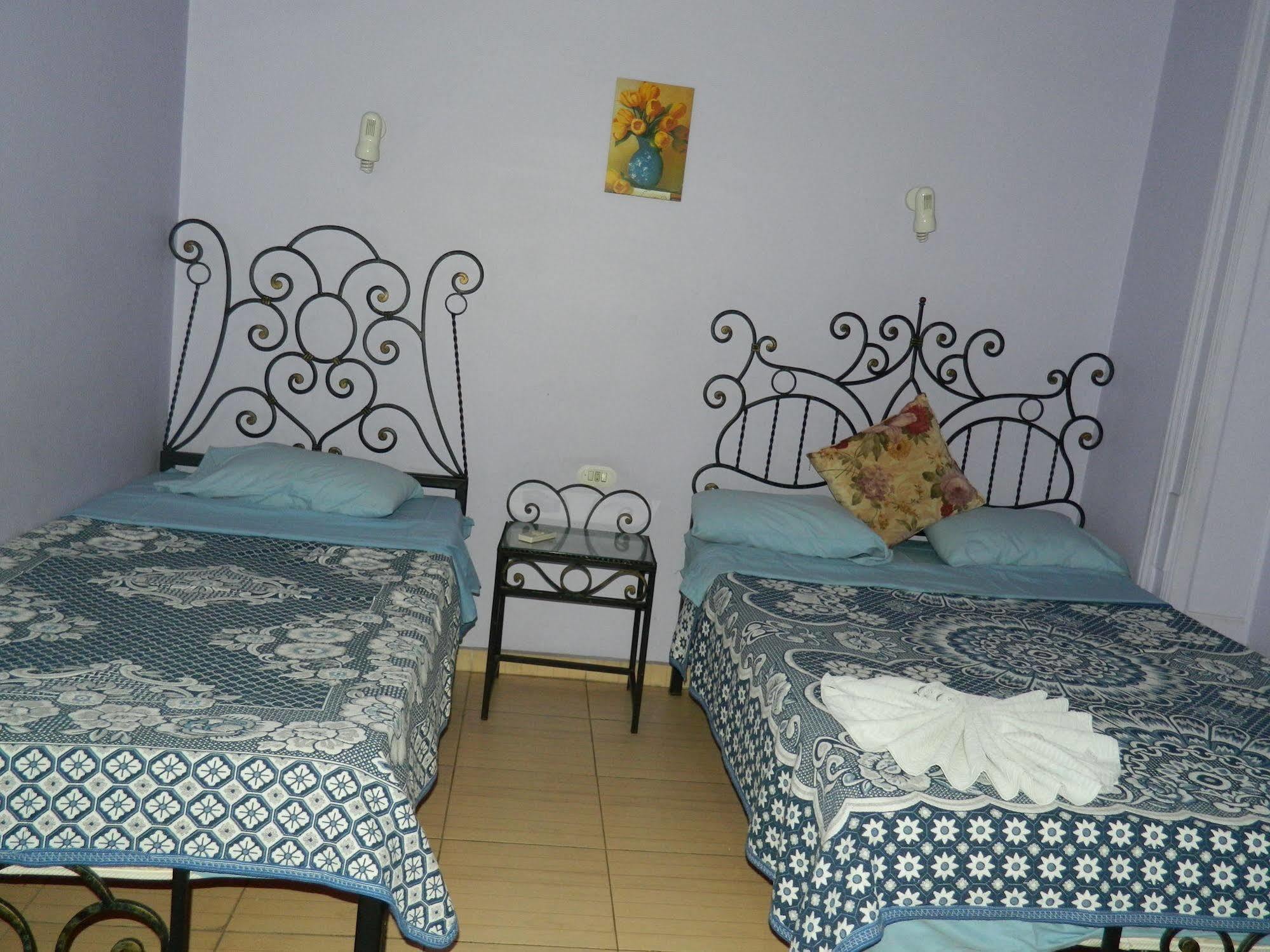 Bella Luna Hostel Kairo Bagian luar foto