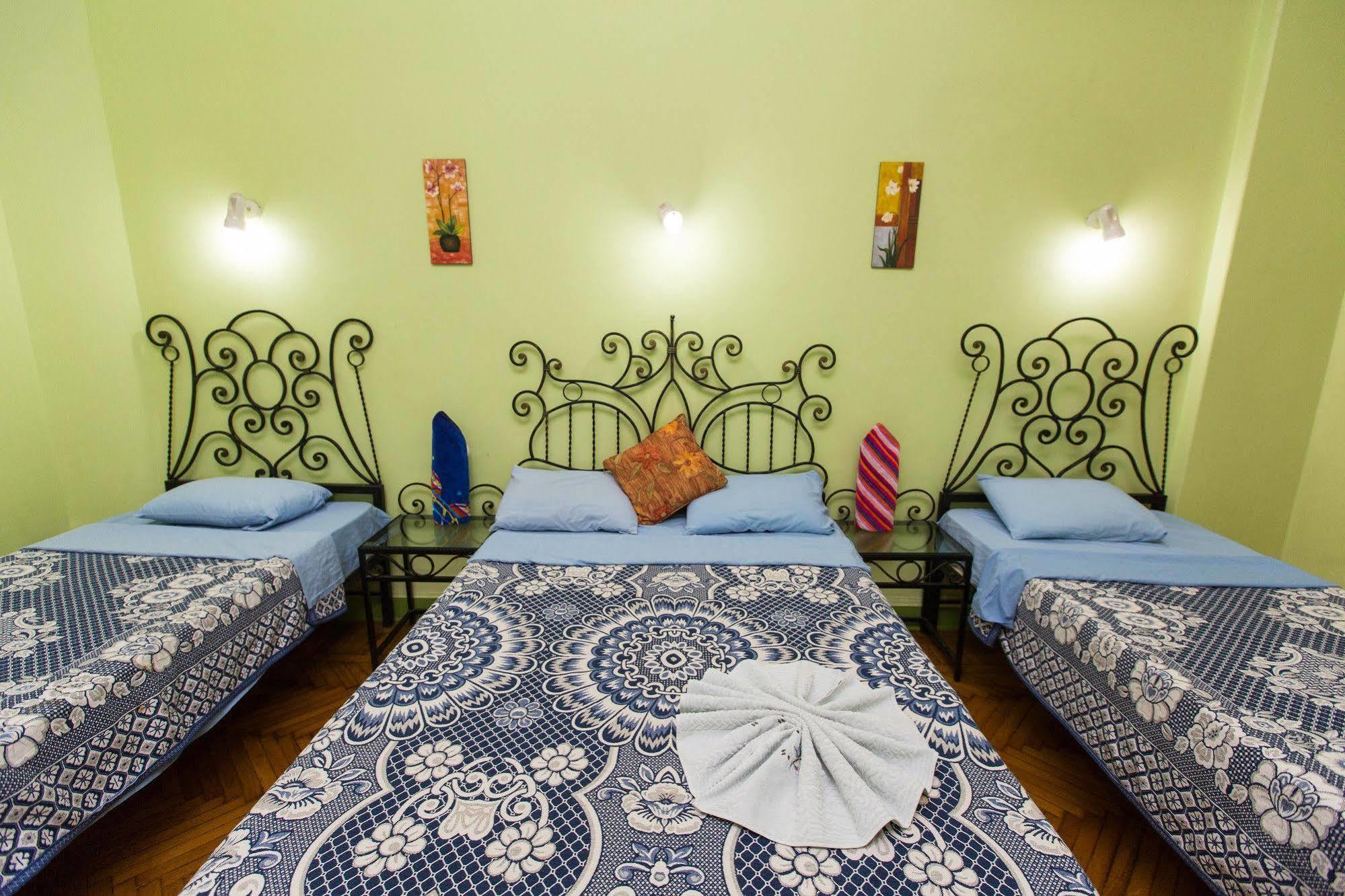 Bella Luna Hostel Kairo Bagian luar foto