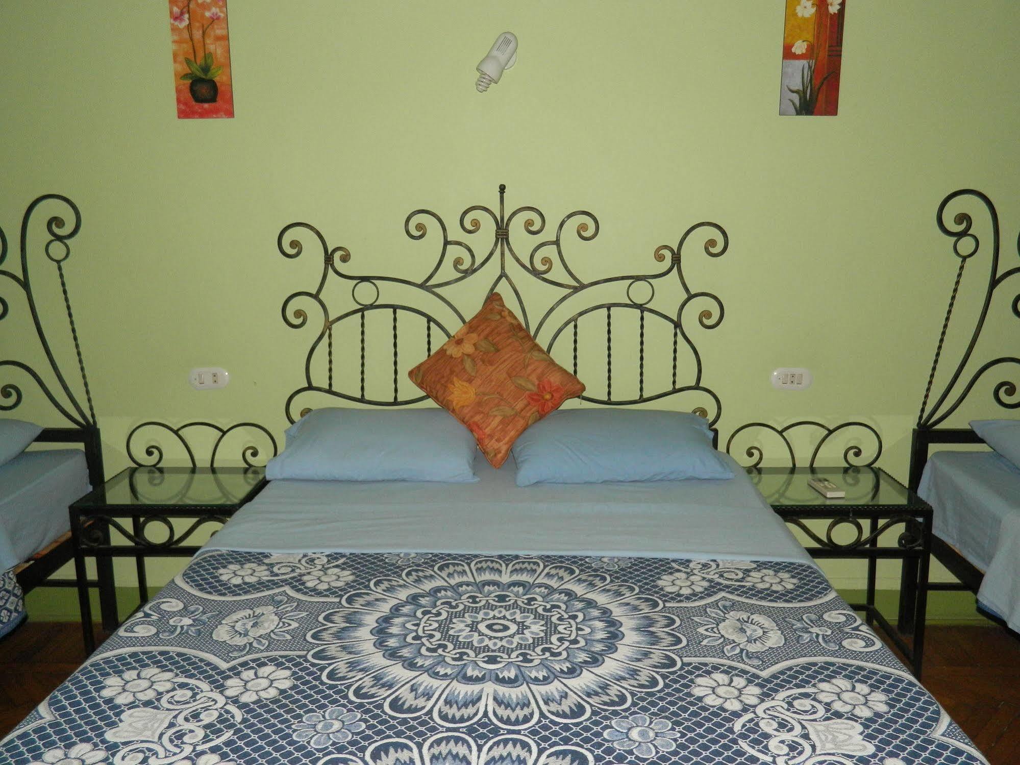 Bella Luna Hostel Kairo Bagian luar foto